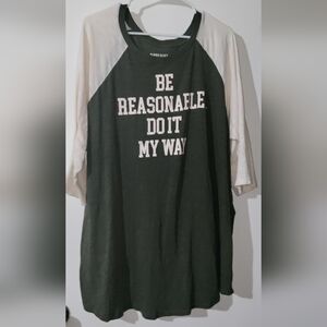 Torrid 4X Green and Cream Graphic Tee 3/4 Sleeve Super Soft